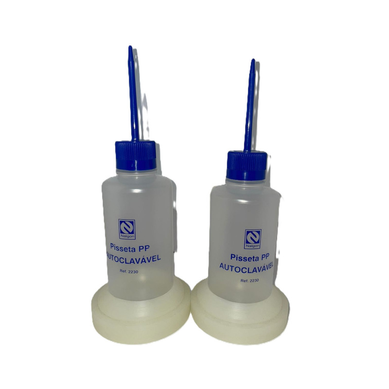 2230 - PISSETA EM PP AUTOCLAVÁVEL- CAP.    500 ML COM BASE EM PP